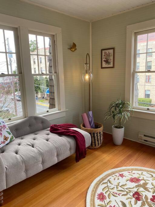Historic Downtown Riverview Flat, No 3 อัสตอเรีย ภายนอก รูปภาพ