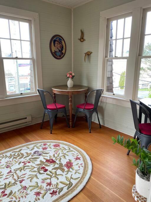 Historic Downtown Riverview Flat, No 3 อัสตอเรีย ภายนอก รูปภาพ